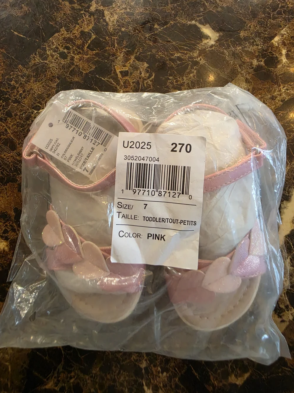 🔥 NWT The Children's Place Shimmery Pink Heart Strap Sandals (Size: 7c)